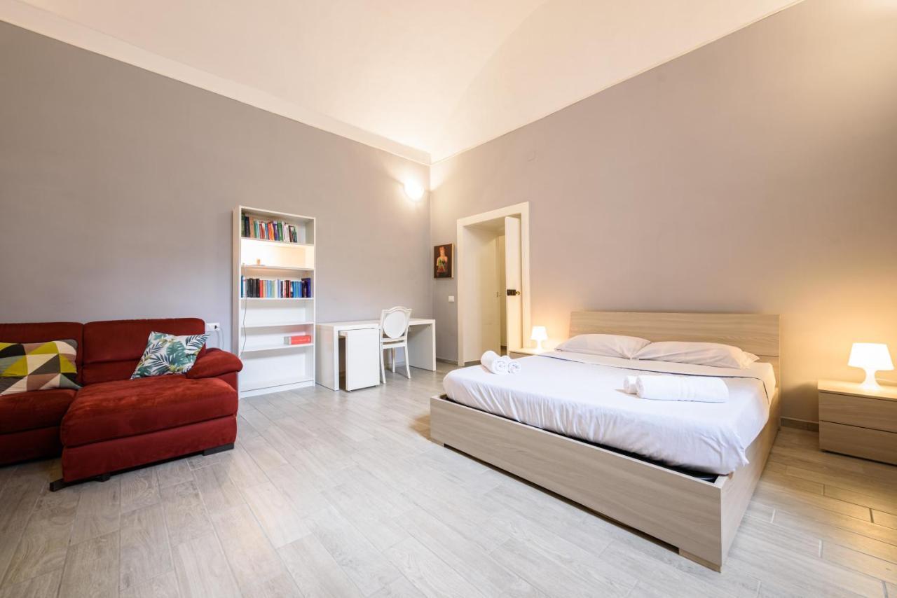 Via Atri 37 Apartment Naples Exterior photo