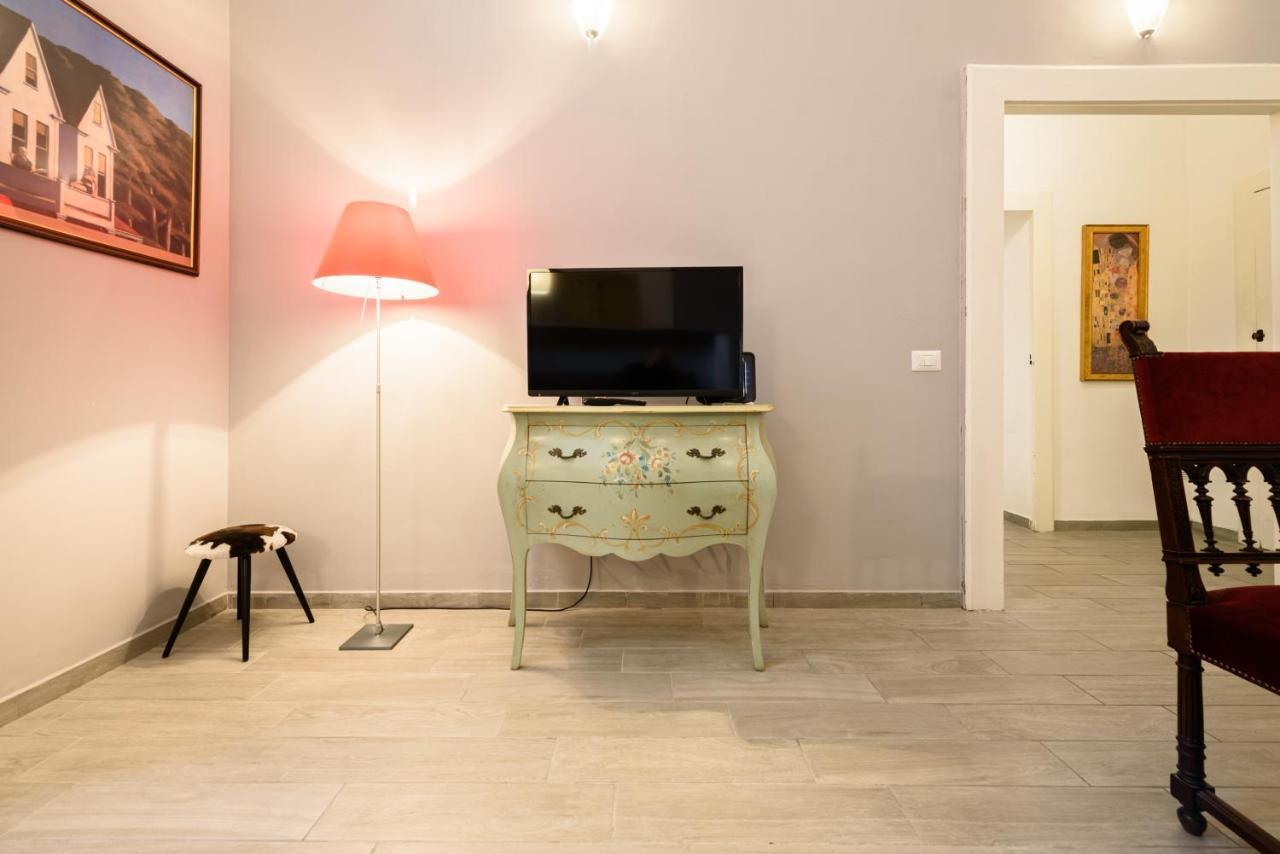 Via Atri 37 Apartment Naples Exterior photo